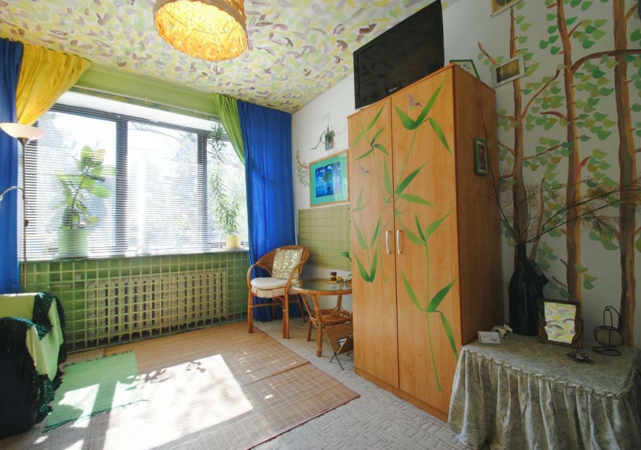 Dom Tu I Teraz Hostel Lublin Exterior foto
